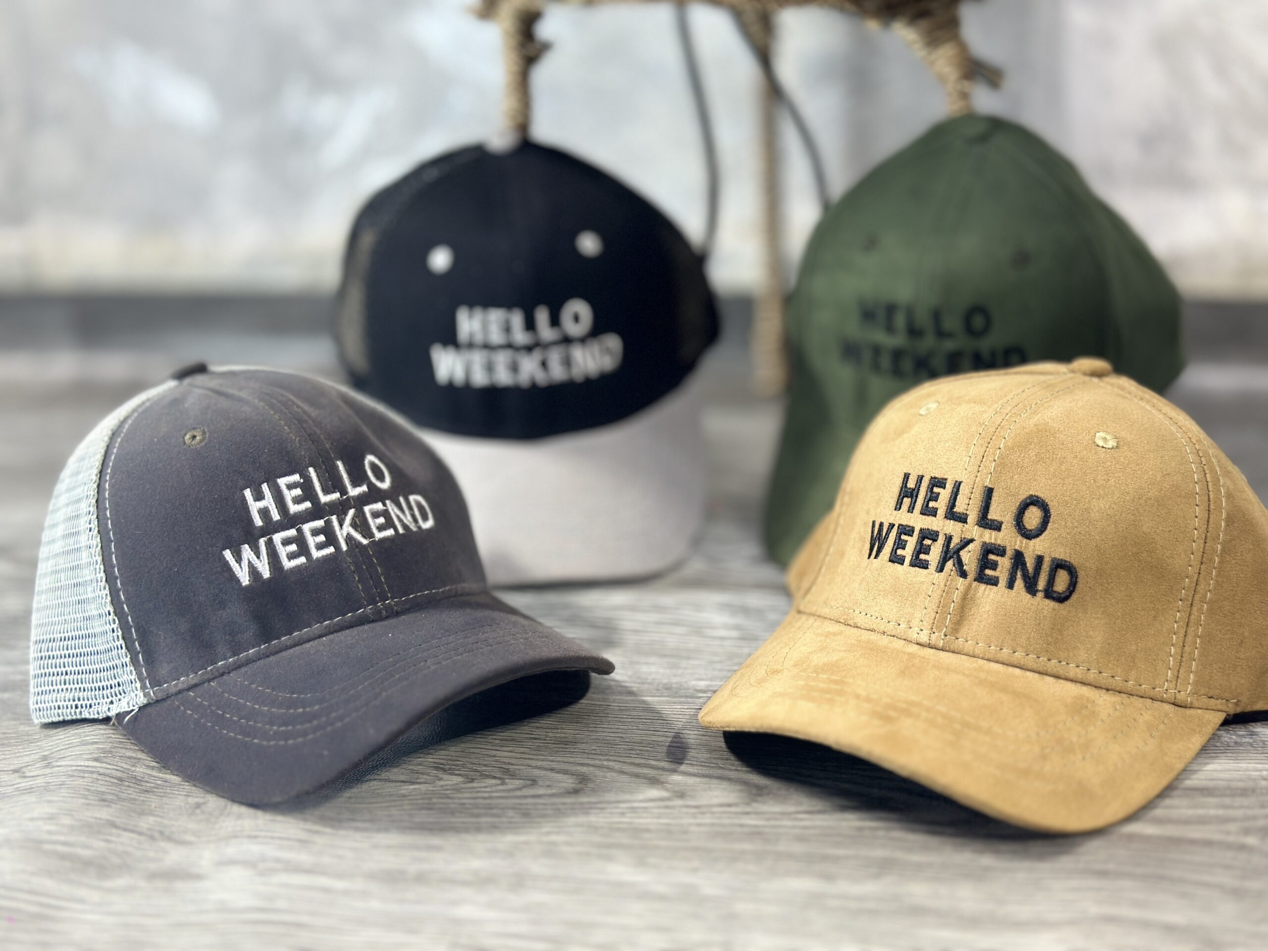 HELLO WEEKEND Cap – Unisex Casual Trucker Hat